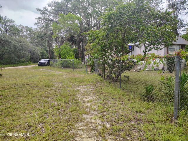 109 ARROWHEAD Drive, Interlachen, FL 32148