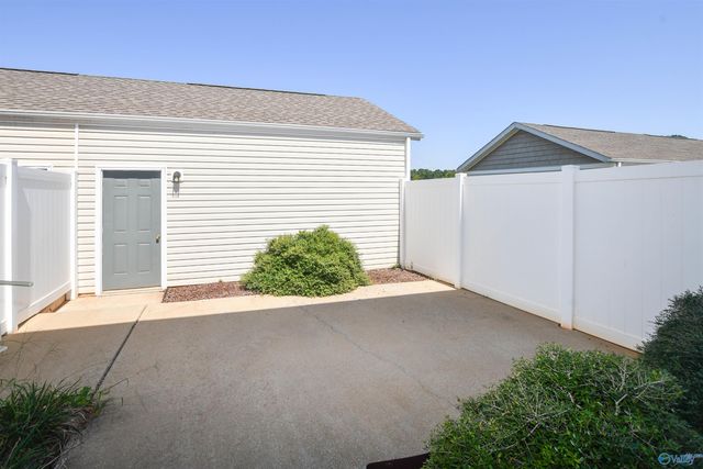 324 Falling Water Lane, Madison, AL 35756