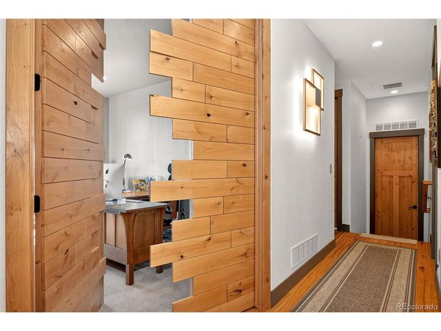 5320 Lost Cabin Rd, Manitou Springs, CO 80829