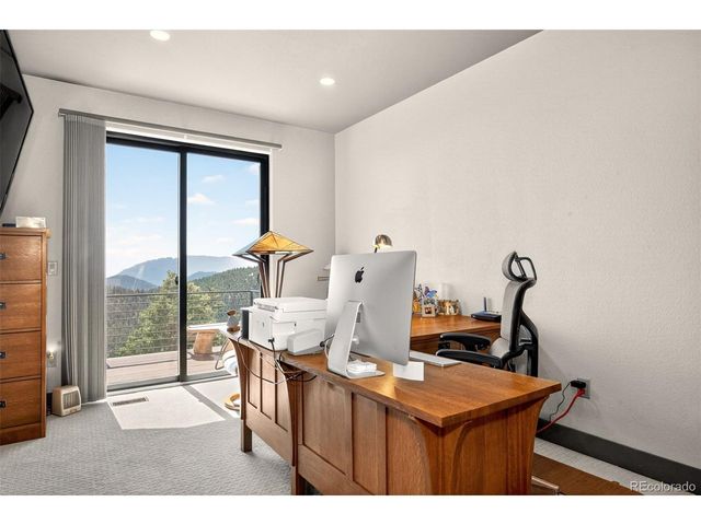 5320 Lost Cabin Rd, Manitou Springs, CO 80829