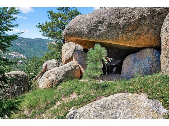 5320 Lost Cabin Rd, Manitou Springs, CO 80829