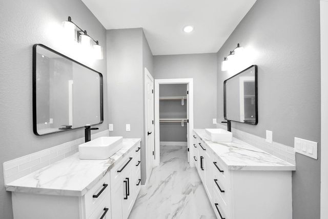 17121 Spindle Oaks Drive, Conroe, TX 77385