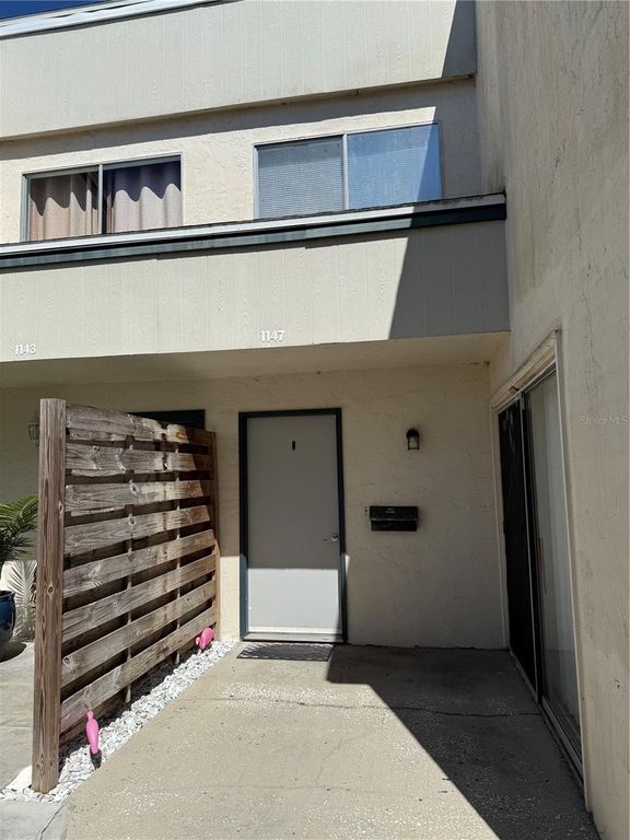 1147 LONGFELLOW ROAD 157c, Sarasota, FL 34243