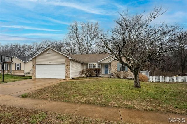 2211 Castlegate Drive, Imperial, MO 63052