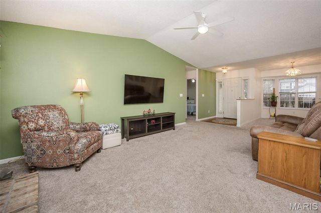 2211 Castlegate Drive, Imperial, MO 63052