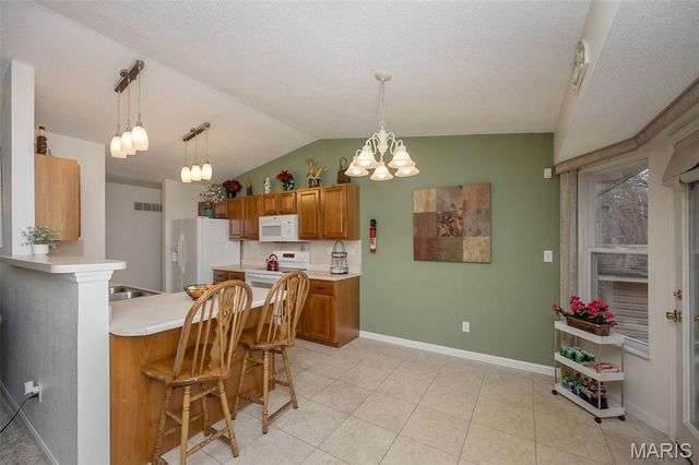 2211 Castlegate Drive, Imperial, MO 63052