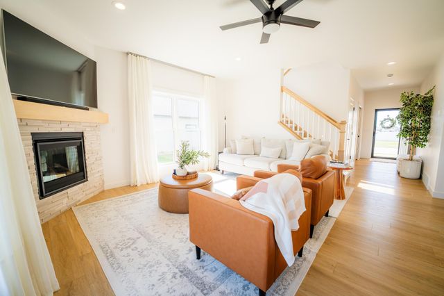 1713 Fox Glove Street, Holmen, WI 54636