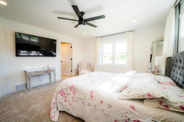 1713 Fox Glove Street, Holmen, WI 54636