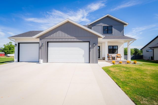 1713 Fox Glove Street, Holmen, WI 54636