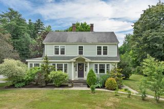23 West Main Street, Newton, NH 03859