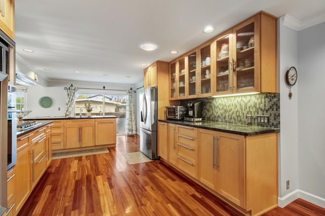 119 Clunie Dr, Sacramento, CA 95864