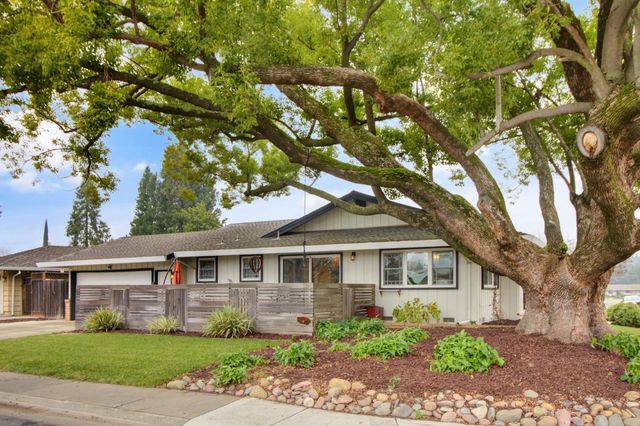 119 Clunie Dr, Sacramento, CA 95864