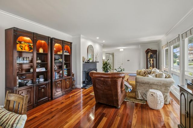 119 Clunie Dr, Sacramento, CA 95864