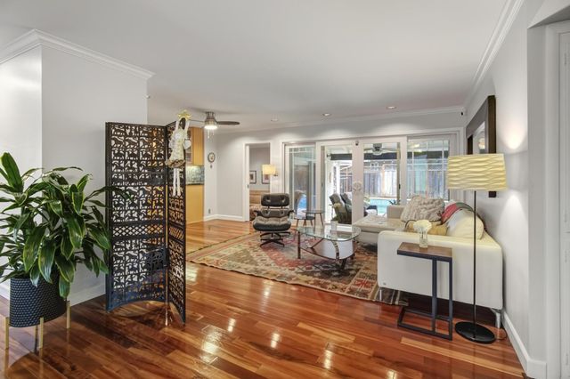 119 Clunie Dr, Sacramento, CA 95864