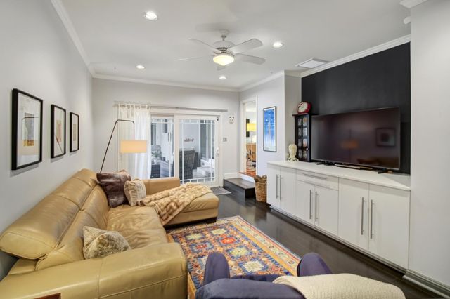 119 Clunie Dr, Sacramento, CA 95864