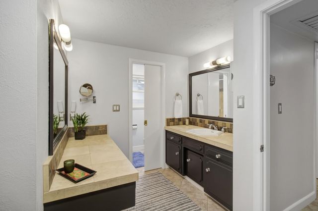 119 Clunie Dr, Sacramento, CA 95864