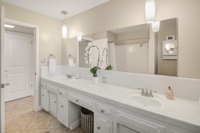 119 Clunie Dr, Sacramento, CA 95864