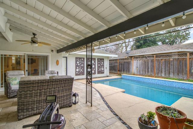 119 Clunie Dr, Sacramento, CA 95864