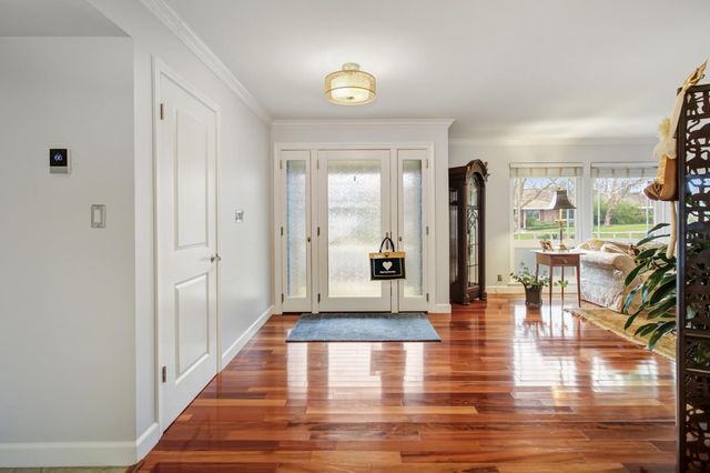 119 Clunie Dr, Sacramento, CA 95864