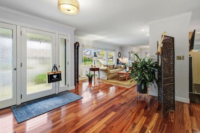 119 Clunie Dr, Sacramento, CA 95864