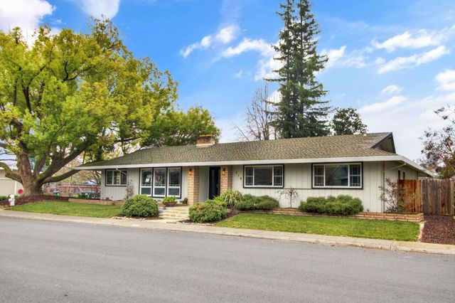 119 Clunie Dr, Sacramento, CA 95864