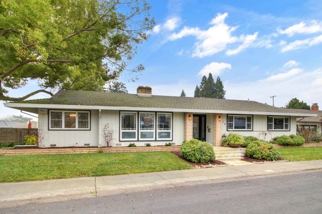 119 Clunie Dr, Sacramento, CA 95864