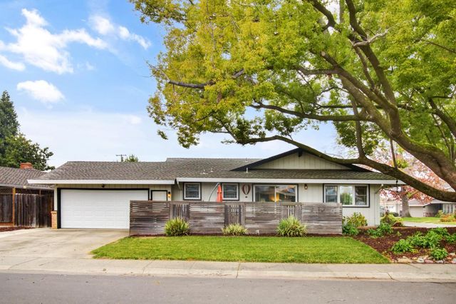 119 Clunie Dr, Sacramento, CA 95864