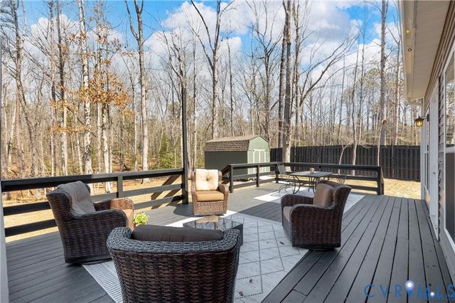 19620 Ahern Rd, Moseley, VA 23120