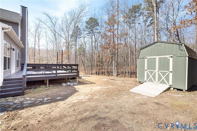 19620 Ahern Rd, Moseley, VA 23120
