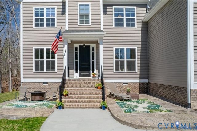 19620 Ahern Rd, Moseley, VA 23120
