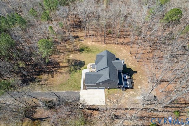 19620 Ahern Rd, Moseley, VA 23120