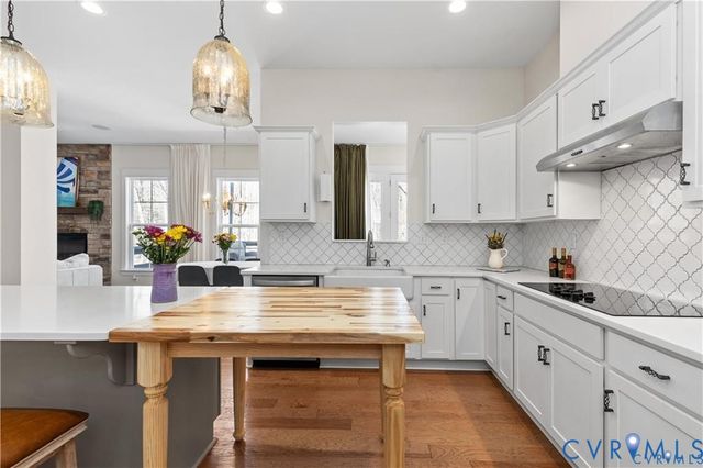 19620 Ahern Rd, Moseley, VA 23120