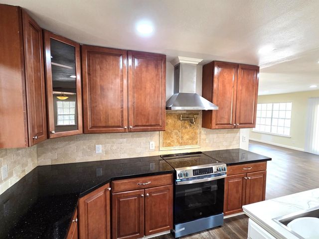 12112 NW SR 20 Road, Bristol, FL 32321