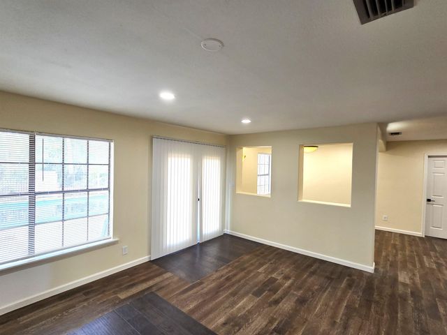 12112 NW SR 20 Road, Bristol, FL 32321