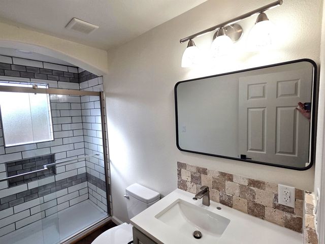 12112 NW SR 20 Road, Bristol, FL 32321