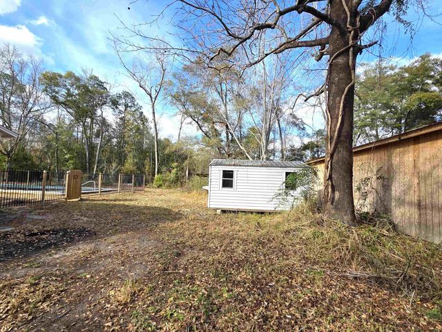 12112 NW SR 20 Road, Bristol, FL 32321