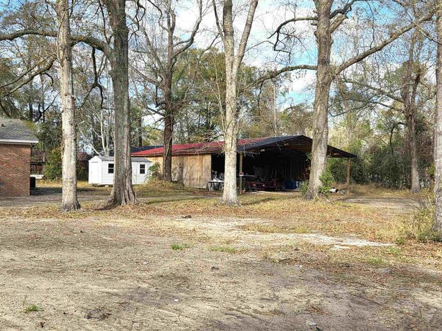 12112 NW SR 20 Road, Bristol, FL 32321