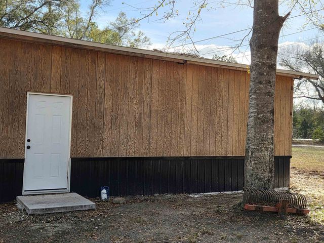 12112 NW SR 20 Road, Bristol, FL 32321