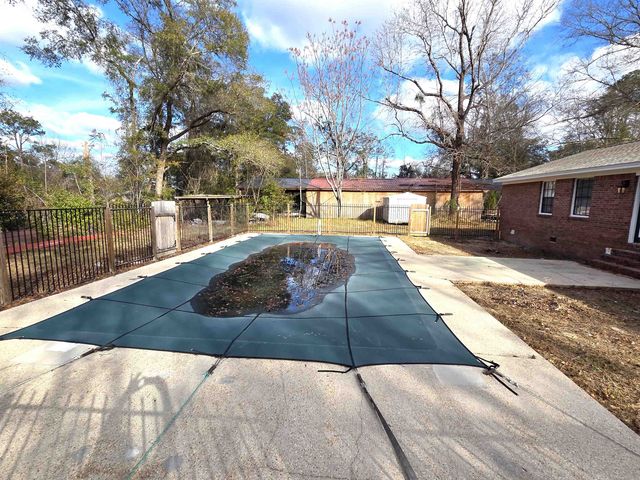 12112 NW SR 20 Road, Bristol, FL 32321