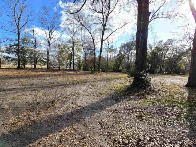 12112 NW SR 20 Road, Bristol, FL 32321