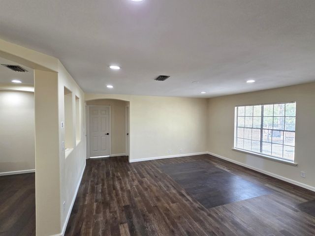 12112 NW SR 20 Road, Bristol, FL 32321