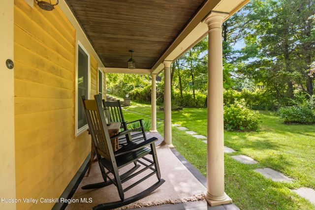 5 Link Road, Ghent, NY 12075