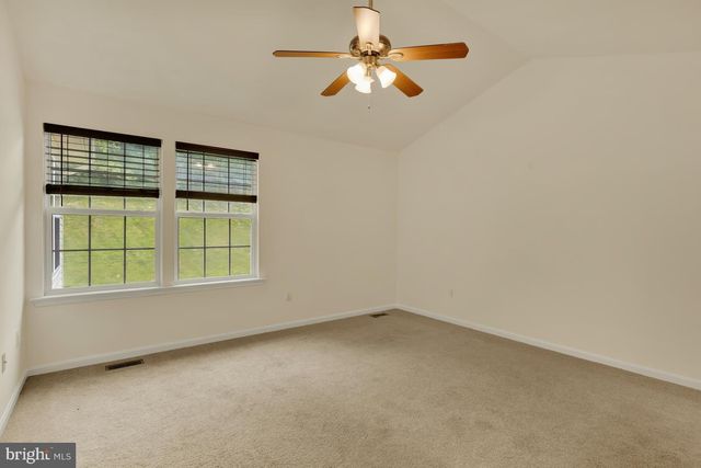 177 SPLIT ROCK DR, Delta, PA 17314