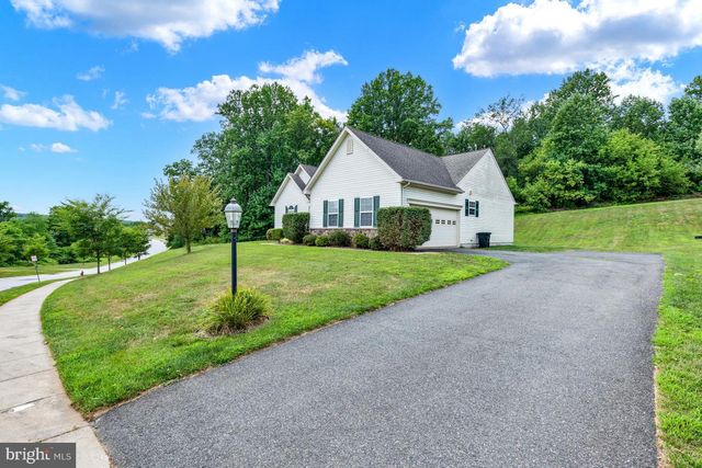 177 SPLIT ROCK DR, Delta, PA 17314