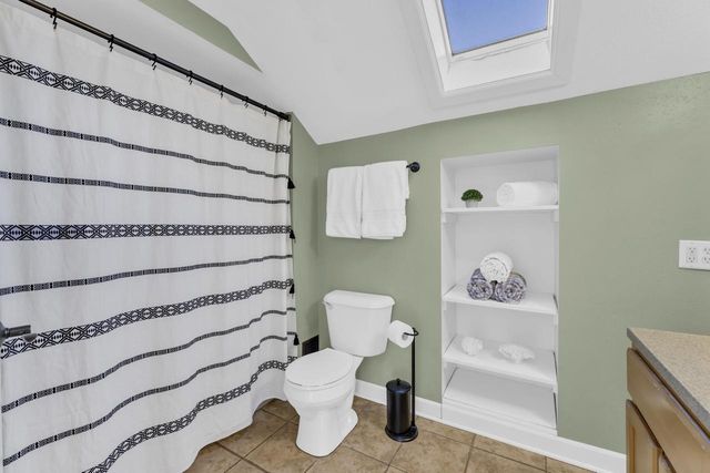 W313S6637 Spring DRIVE, Mukwonago, WI 53149