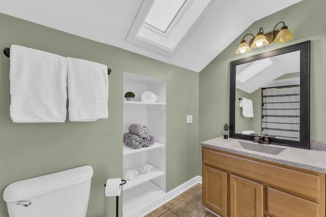 W313S6637 Spring DRIVE, Mukwonago, WI 53149