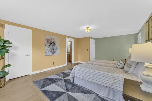 W313S6637 Spring DRIVE, Mukwonago, WI 53149