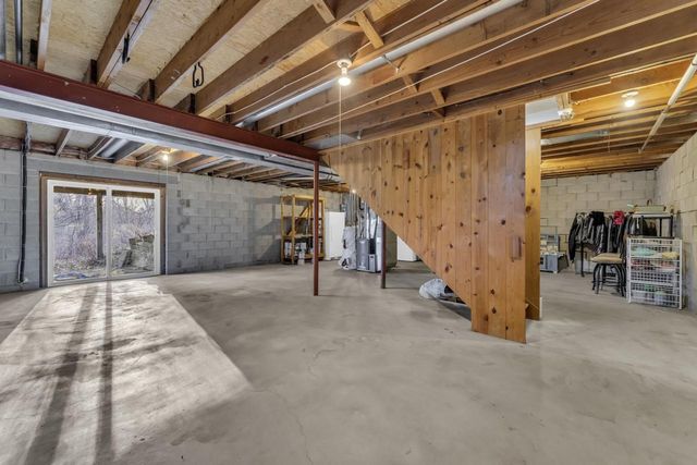 W313S6637 Spring DRIVE, Mukwonago, WI 53149