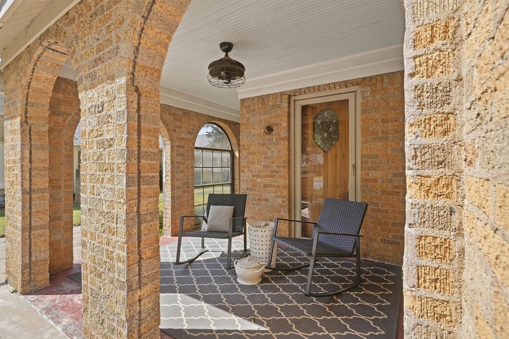 704 Forrest Avenue, Cleburne, TX 76033 — photo 5
