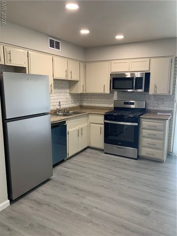 952 King Richard Avenue, Las Vegas, NV 89119